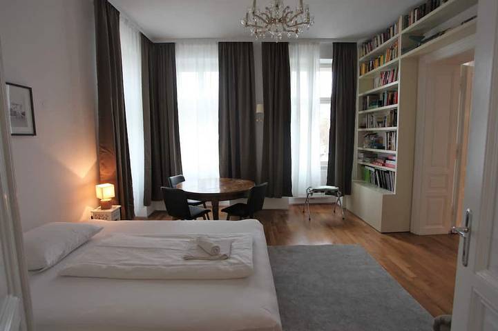 Ganze Wohnung, Ausgefallene Wohnung am Augarten in Brigittenau, Wien