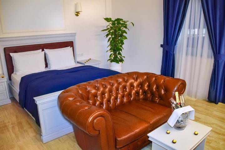 Hotel für 2 Personen, mit Garten und Terrasse sowie Sauna in Sendling München - 4