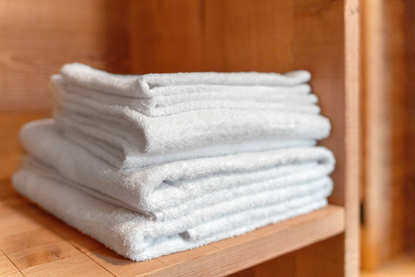 Camera 'Ferré' con vista lago, giardino condiviso e Wi-Fi in Madesimo, Valtellina