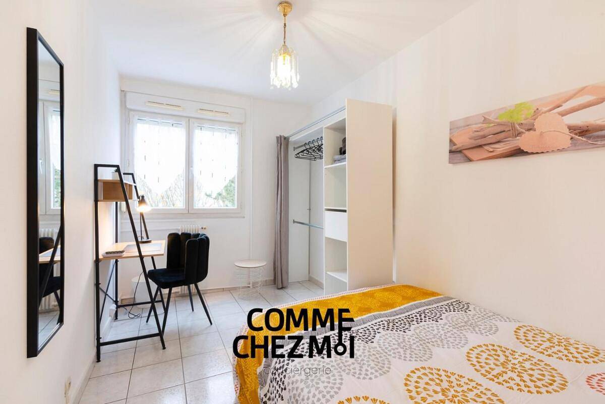 Appartement entier, Three-Bedroom Apartment in Vandœuvre-lès-Nancy, Région de Nancy