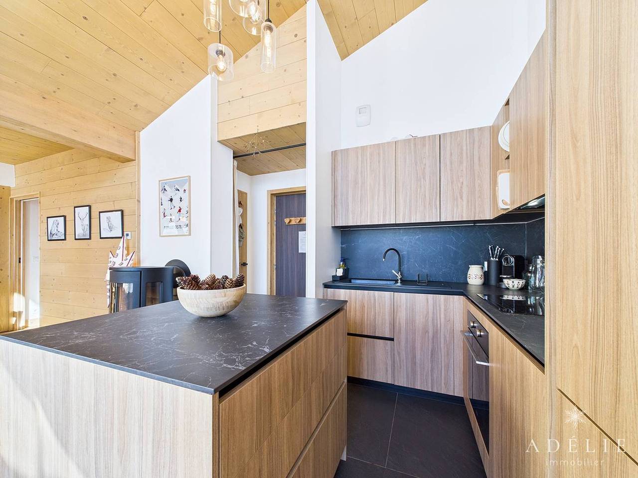 Appartement entier, Superbe Apt 5P au Centre, 200m des Pistes, 3 Sdb, Mezzanine, Balcon Sud, Parking, Wifi in La Rosière, Montvalezan