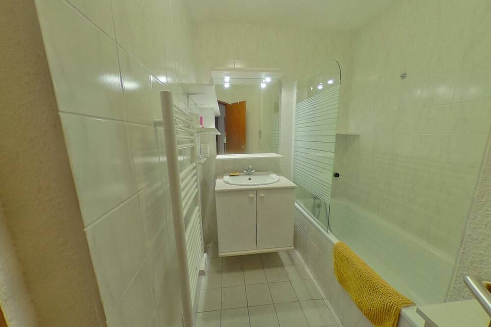 Apartamento entero, Estudio a pie de pistas, orientación sur, en pleno centro de La Tania in La Tania, La Perrière