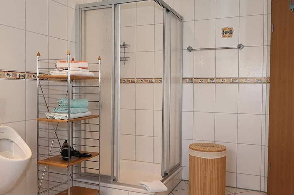 Ganze Wohnung, 4-Bett-Ferienwohnung Dusche/Wc - Ferienwohnungen Heck in Habscheid, Eifelkreis Bitburg-Prüm