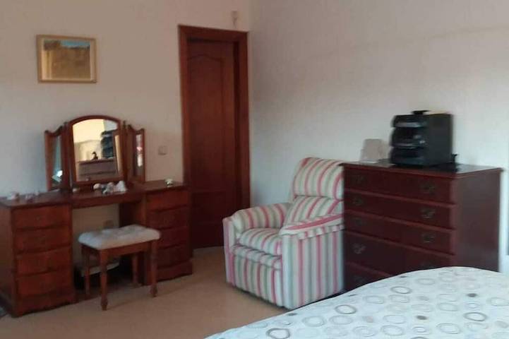 Landfinca in erhöhter Lage. Privat, aber 15-20 Min. zu Fuß zur Stadt in Coín, Málaga Provinz