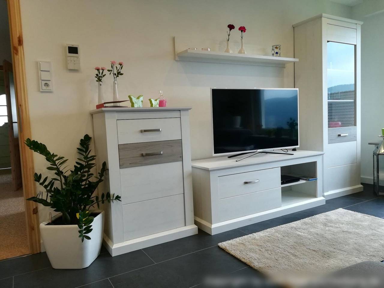 Ganze Wohnung, Ferienwohnung 'Am Silberg' mit Bergblick, privater Terrasse und Wi-Fi in Plettenberg, Märkischer Kreis