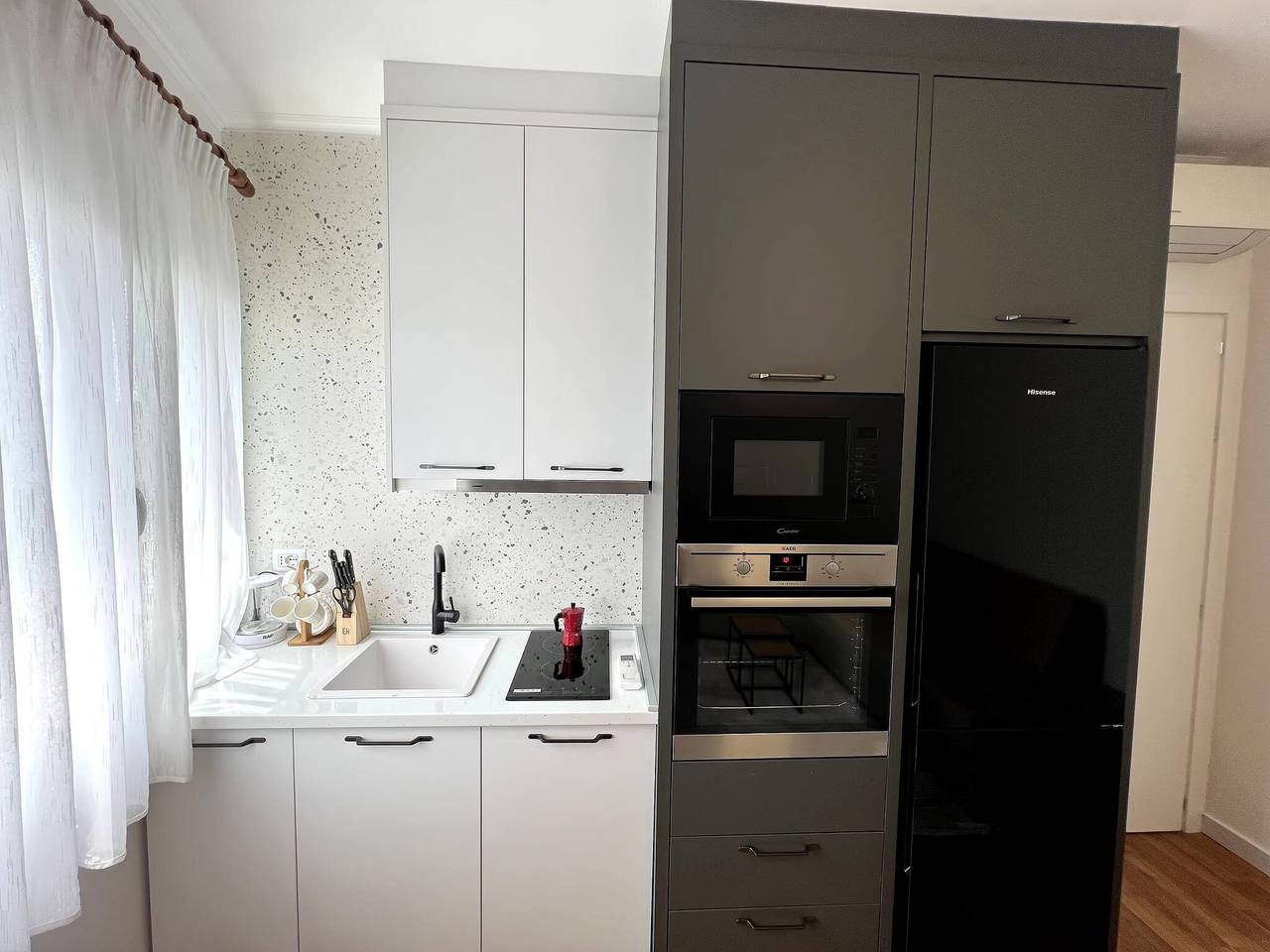 Ganze Wohnung, Charmantes Tiranë-Apartment im Herzen der Stadt in Tiranë, Albanien