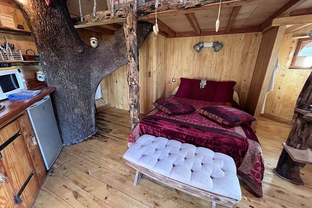 - Cabane Amour- Cabane de 2 à 4 voyageurs + spa privatif + piscine en saison in Brassac, Quercy
