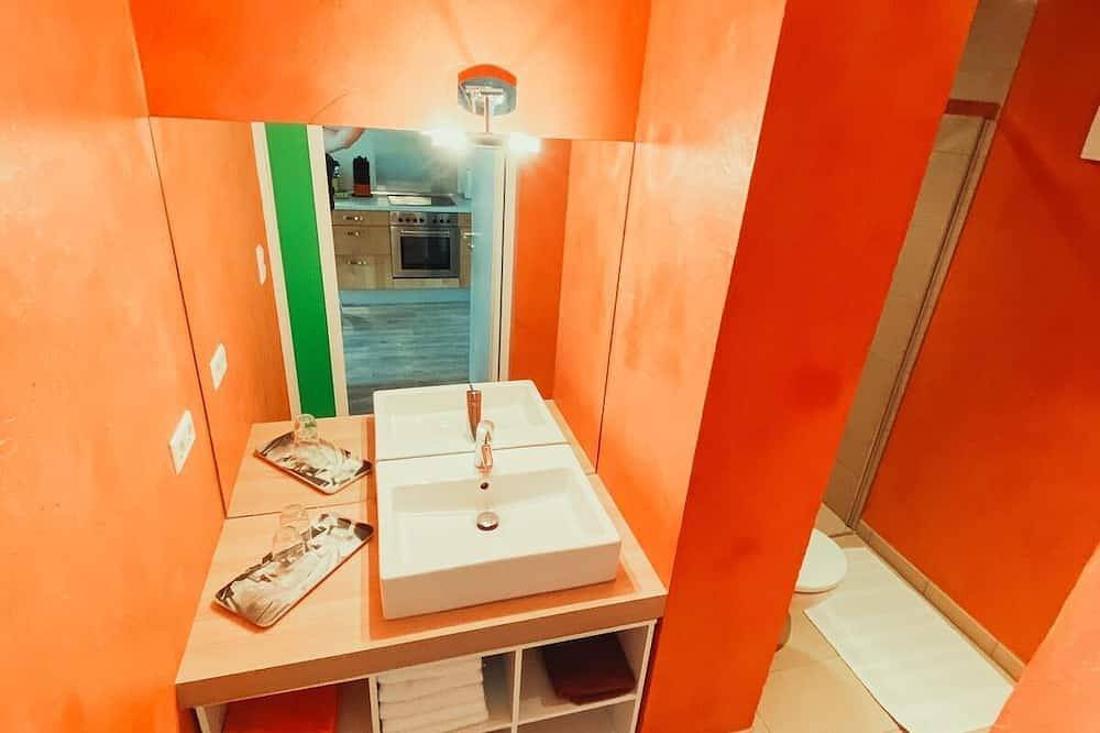 Ganze Wohnung, Ferienwohnung umgeben von idyllischer Natur in Hofstetten, Mittlerer Schwarzwald