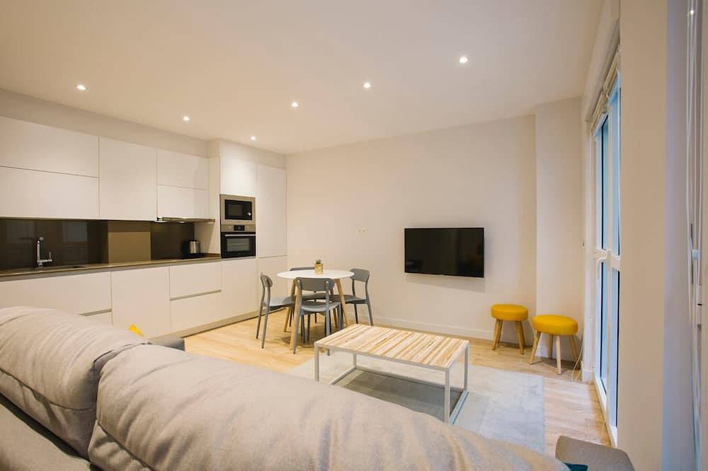 Apartamento entero, E1 Apartment With Balcony In San Marcial 33 in Playa de la Concha, San Sebastián