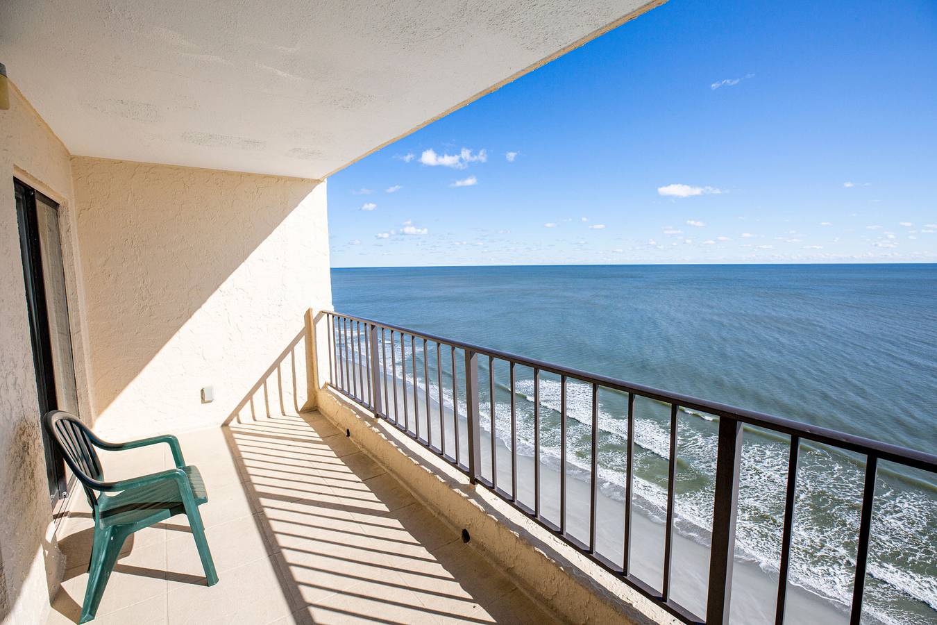 Geheel appartement, Atalaya Towers in Oceanside Village, Garden City (SC)