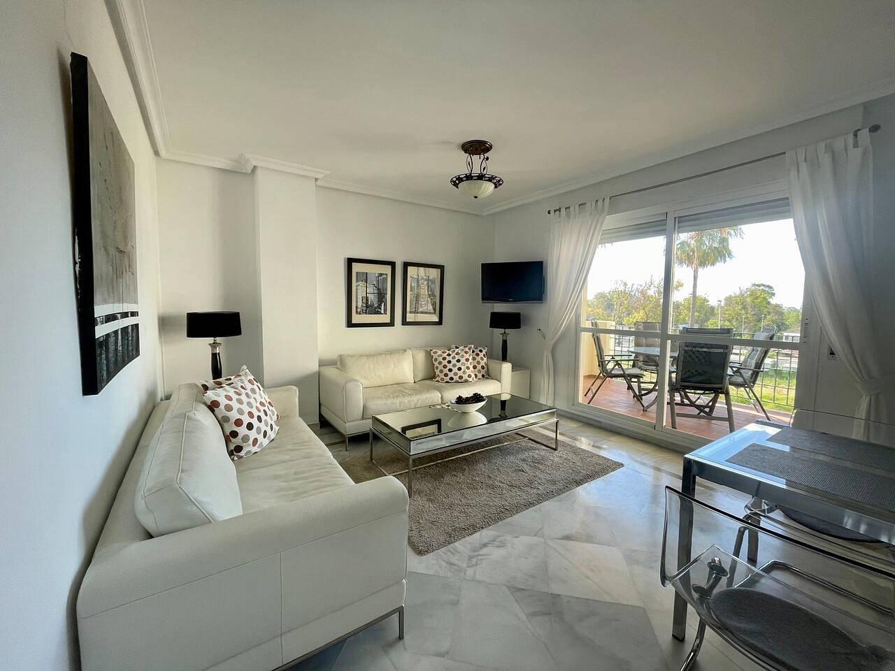 Geheel vakantieappartement, Vakantieappartement voor 4 personen met uitzicht op zee in Marbella West, Marbella