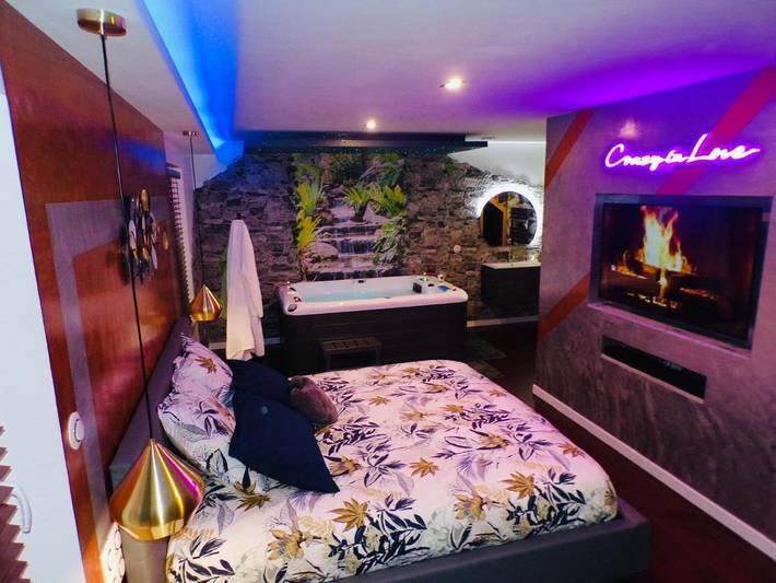 Location de vacances pour 2 personnes, avec Jacuzzi et Terrasse ainsi que Jardin et Sauna à Jarville-la-Malgrange