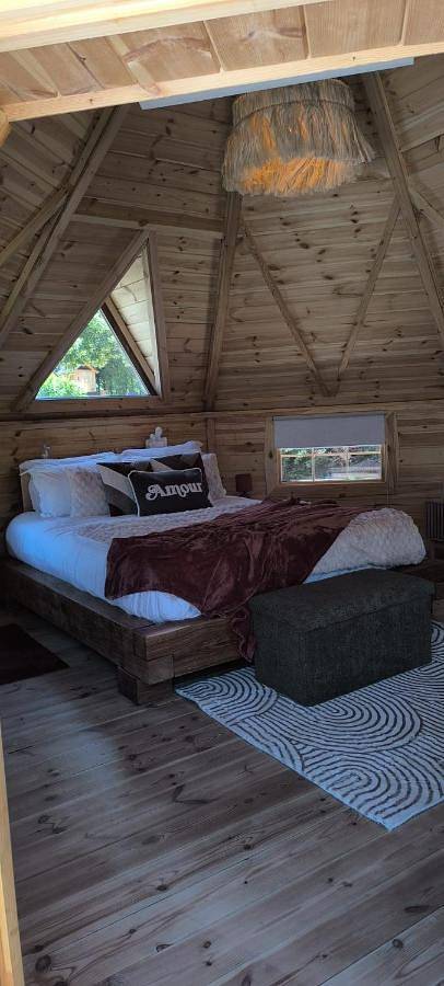 Gîte pour 2 personnes, avec Terrasse et Jacuzzi ainsi que Jardin et Piscine à Jaujac - 2