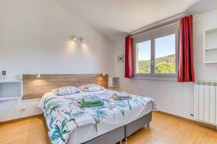 Apartamento entero, Les pénates de Mélilotte con terraza in Clermont-l'Hérault, Costa mediterránea (Francia)