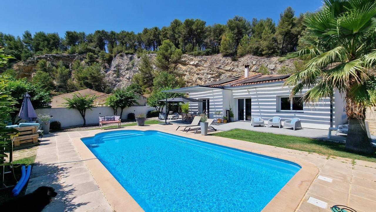 Villa contemporaine de plain pied au calme entre Aix-en-Provence et Lourmarin in Meyrargues, Région d'Aix-en-Provence