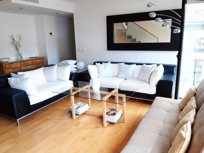 Entire apartment, Modern 3-bedroom apartment, near beach, with parking in l'Estartit, Estartit
