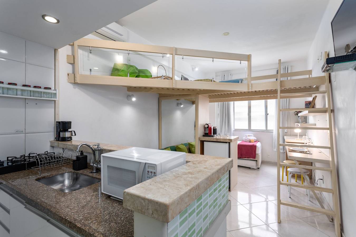 Monolocale intero, 1 minute from Copacabana beach | A923 in Copacabana, Rio de Janeiro