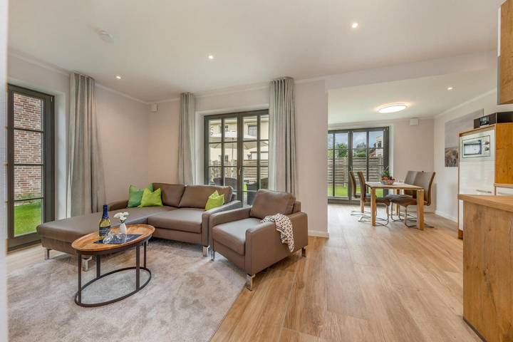 Geheel appartement, Ferienwohnung Ostseereise mit Gaskamin in Strandnähe für 4 Pers. in Zingst, Schiereiland Fischland - Darss - Zingst