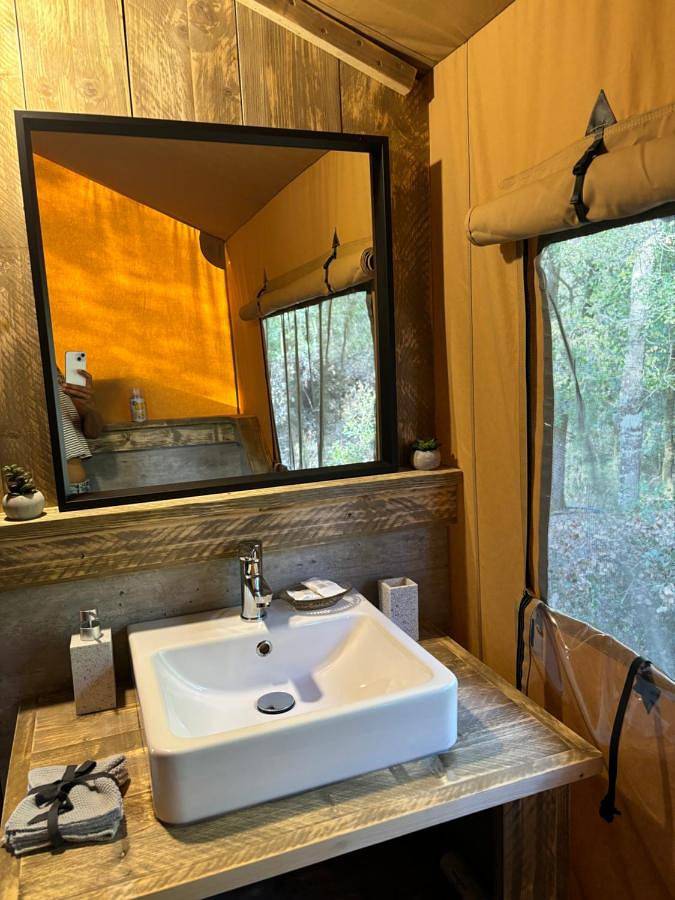 Tente pour 2 personnes, avec vue ainsi que jardin et terrasse en Corse-du-Sud
