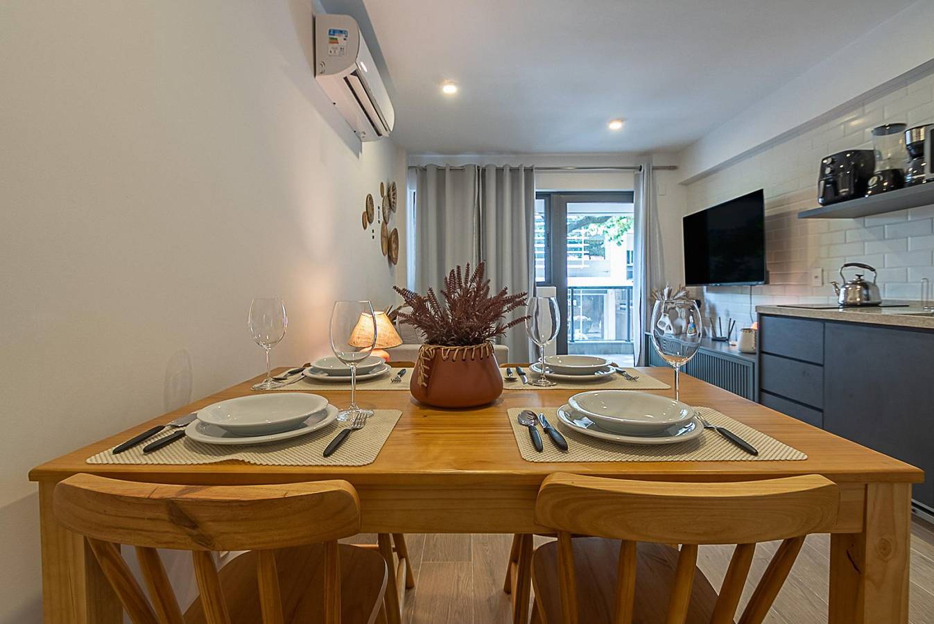 Appartement entier, 4 minutes from Ipanema beach | Fa202 in Ipanema, Rio de Janeiro