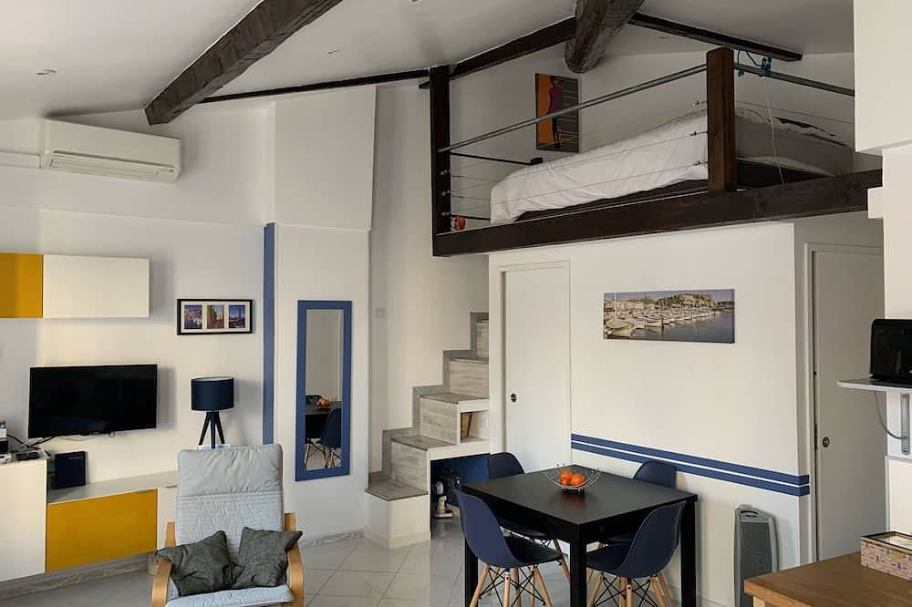 Ganze Wohnung, Komfortable Wohnung in der Ortschaft in Cassis, Nationalpark Calanques