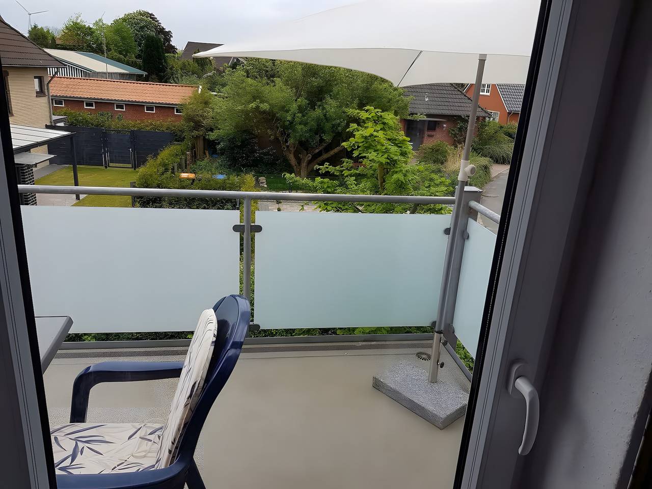 Ganze Wohnung, Ferienwohnung Tenge Og Rechts mit Balkon und Wlan in Hooksiel, Wangerland