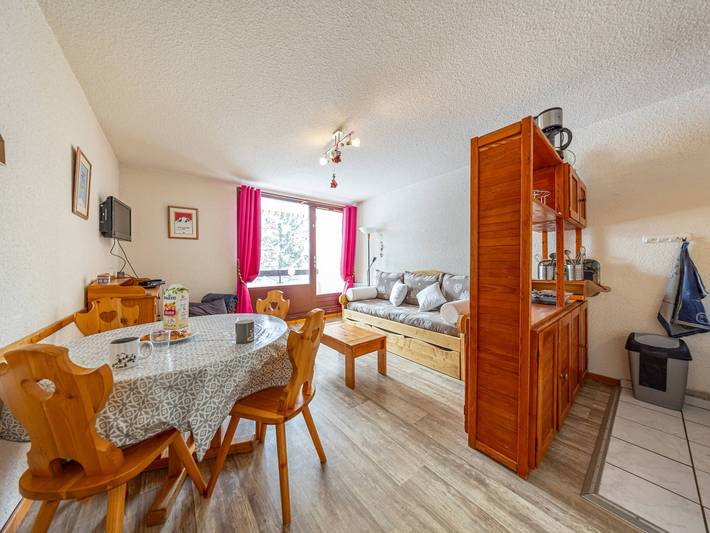 Gîte pour 4 personnes, avec balcon, animaux acceptés à Montgellafrey - 2