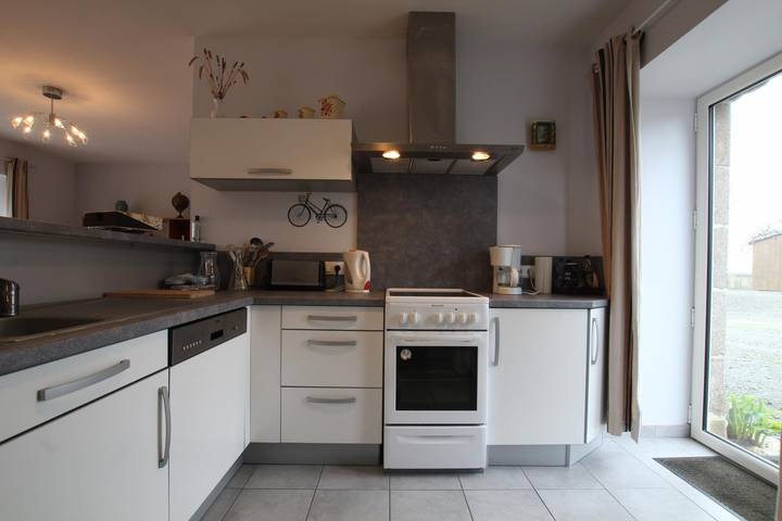 Gîte pour 4 personnes, avec jardin, animaux acceptés à Pontorson - 3