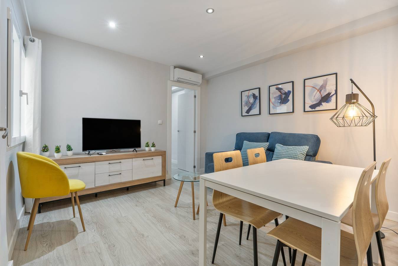 Apartamento entero, Apartamento Triviño Granada Centro con, Wi-Fi y aire acondicionado y parking (opcional ) in Centro-Sagrario, Granada