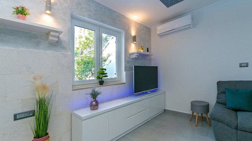 Ferienwohnung für 5 Personen, mit Terrasse in Brela - 4