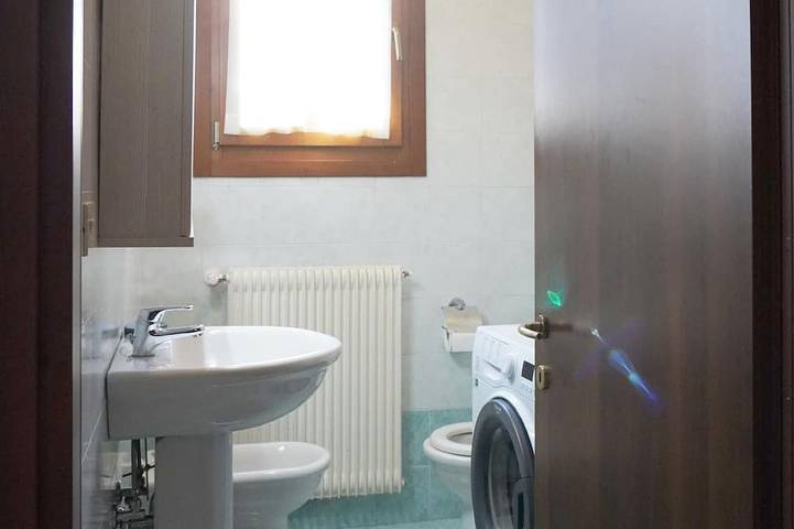 Ganze Wohnung, Comfortable Apartment, Near Cro and the U.S. Base in Aviano, Pordenone Provinz