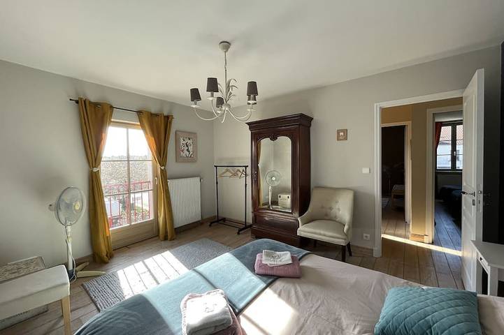 Location de vacances pour 10 personnes, avec terrasse à Saint-Cyr-les-Colons - 2