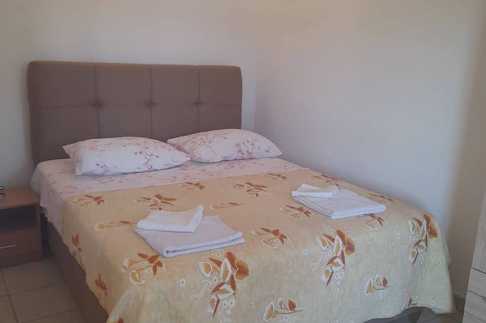 Ganze Wohnung, Studio Appartement mit Terrasse und Meerblick Valun, Cres in Valun, Cres