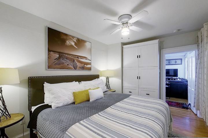 Holiday apartment for 2 people, with ocean view and terrace in Rhode Island