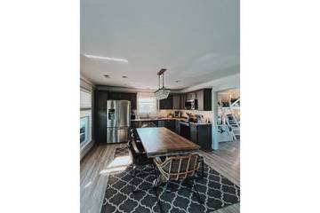 Log Cabin for 7 Guests in Daniel Boone National Forest, Kentucky, Picture 1