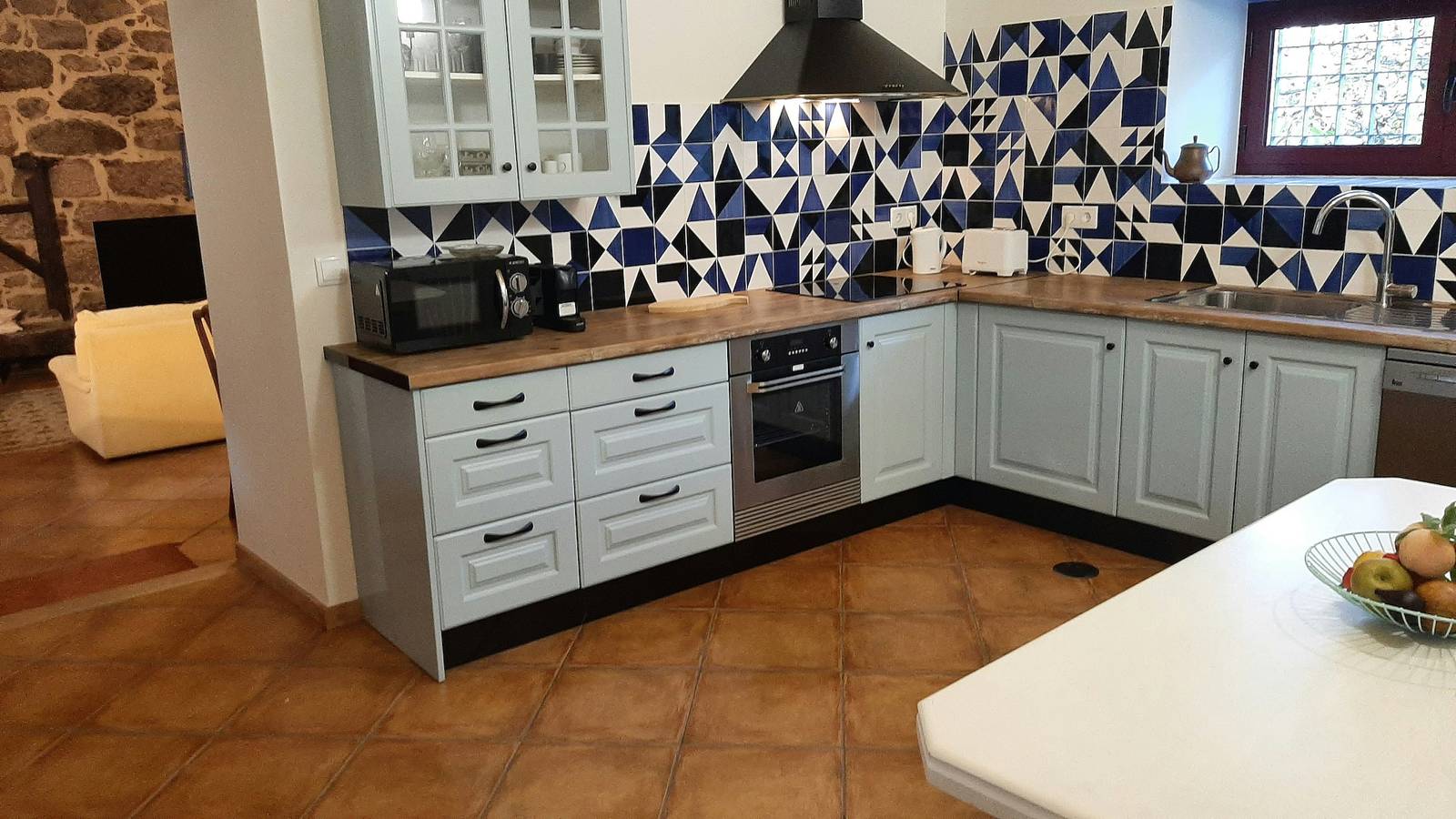 Casa encantadora em Povoa de Lanhoso com piscina compartilhada in Covelas, Distrito de Braga