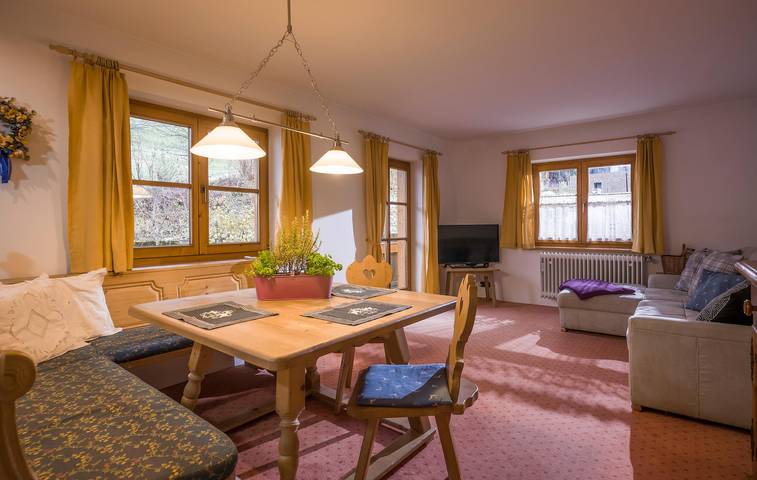 Ferienwohnung für 4 Personen, mit Balkon und Garten sowie Seeblick, kinderfreundlich in Kaisergebirge - 4