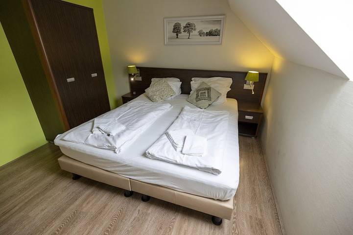 Villa mit pool für 6 Personen, mit Pool und Terrasse in Nordrhein-Westfalen - 2