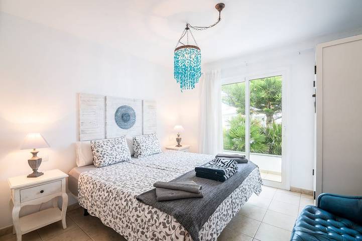 C1, in a small complex with communal pool 100m from the sea in Charco del Palo, Teguise