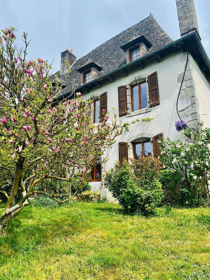 Appartement entier, La maison de Marie in Junhac, Région d'Aurillac