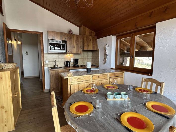 Gîte pour 6 personnes, avec balcon, animaux acceptés à Notre-Dame-de-Bellecombe - 2