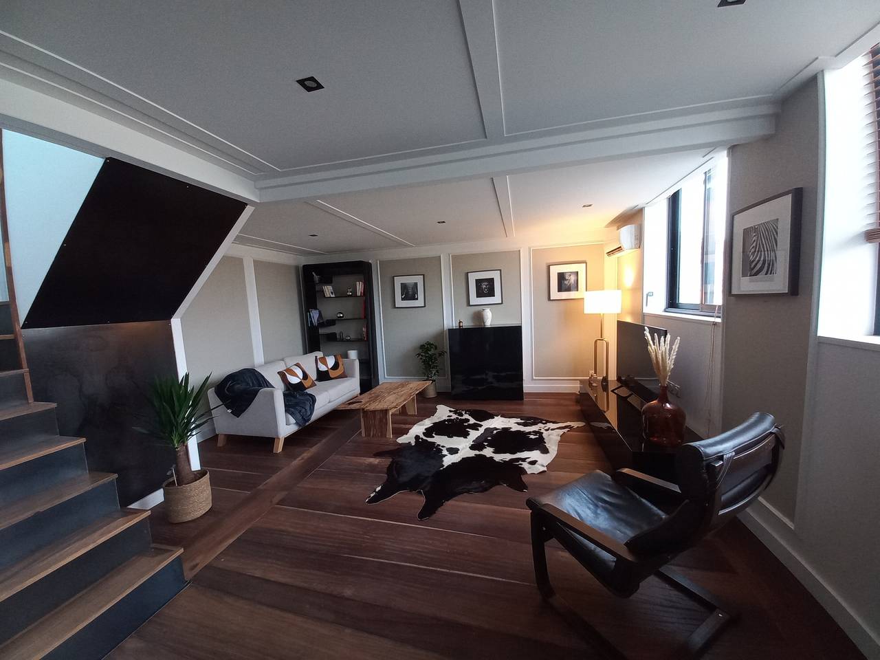 Holiday Home 'Esprit Chic-Calme-Climatisation' with Private Garden, Wi-Fi and Air Conditioning in Pessac, Bordeaux region