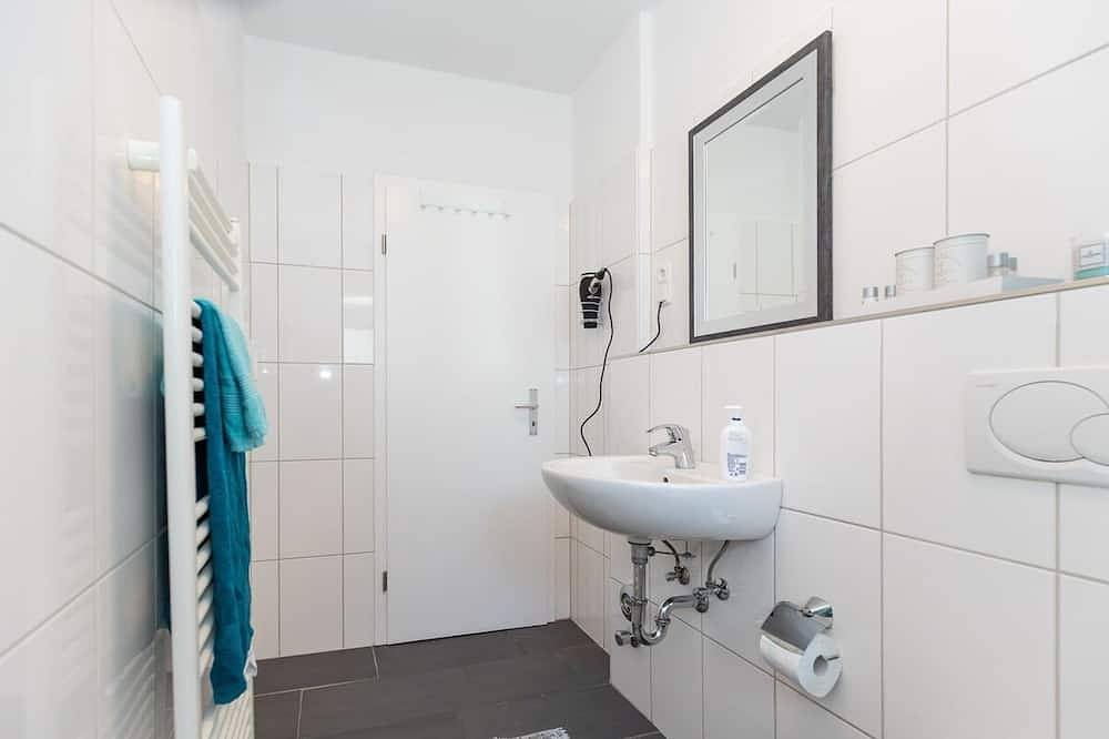 Ganze Wohnung, Modern eingerichtete Gästewohnung in Velbert (nahe Essen-Düsseldorf-Wuppertal) in Velbert, Kreis Mettmann