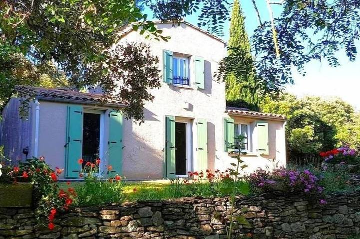 Location de vacances pour 2 personnes, avec jardin à Ventenac-Cabardès