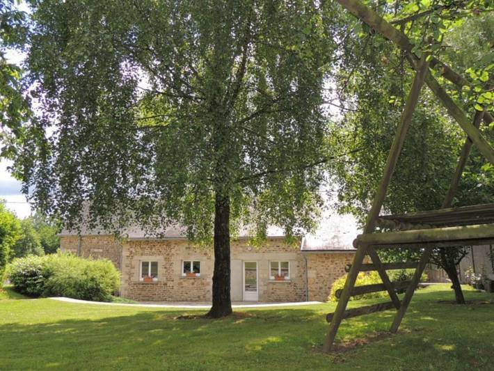 Gîte pour 4 personnes, avec Terrasse et Jardin à Lignières-Orgères