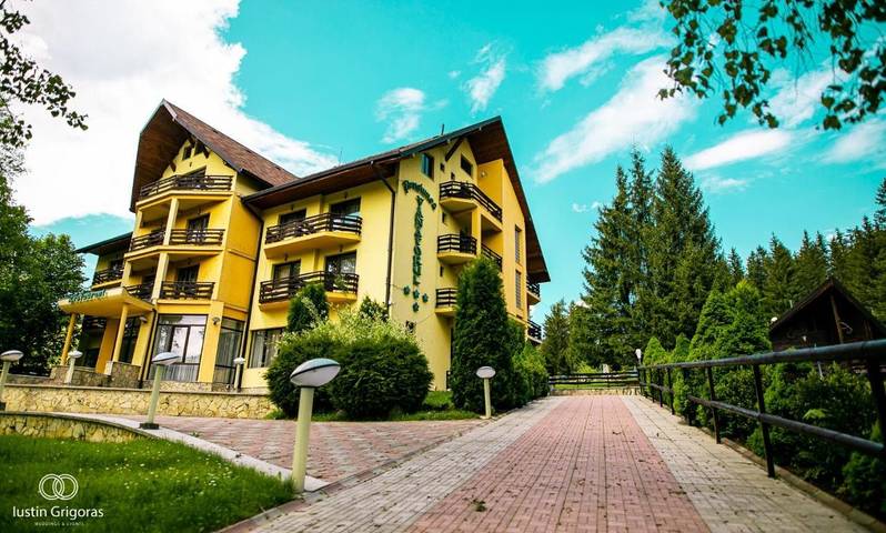 Maison d’hôte pour 2 personnes, avec vue et jardin, animaux acceptés