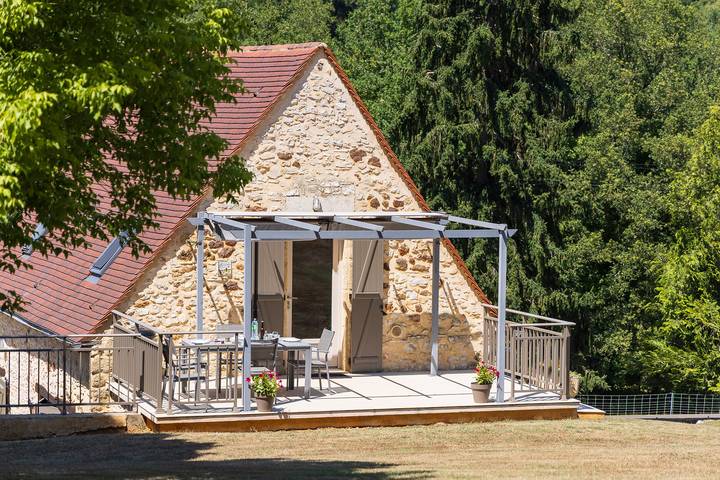 Gîte pour 4 personnes, avec piscine