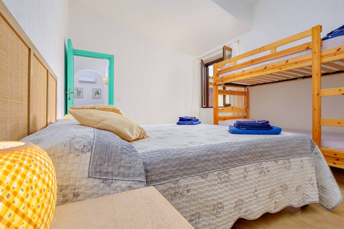 Ganze Wohnung, Ferienwohnung 'Casa Vacanze Cannigione' mit privater Terrasse, Wlan und Klimaanlage in Cannigione, Arzachena