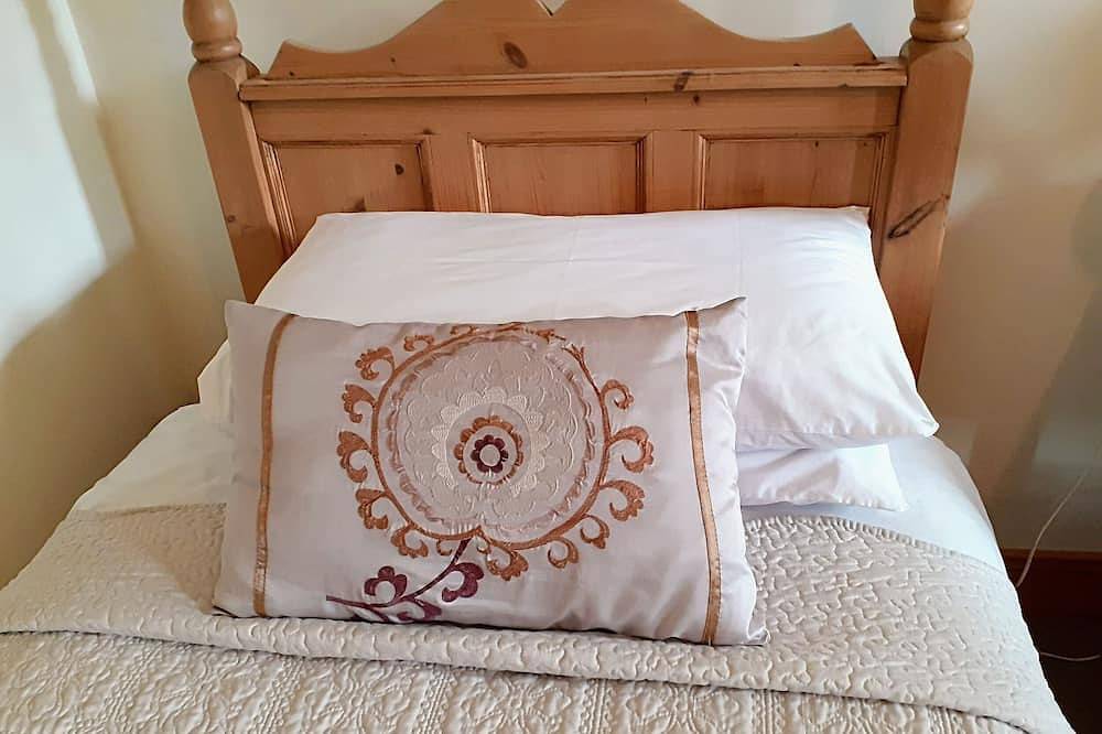 Fraoch Cottage, family friendly in Garrykennedy, County Tipperary in Nenagh, Lough Derg