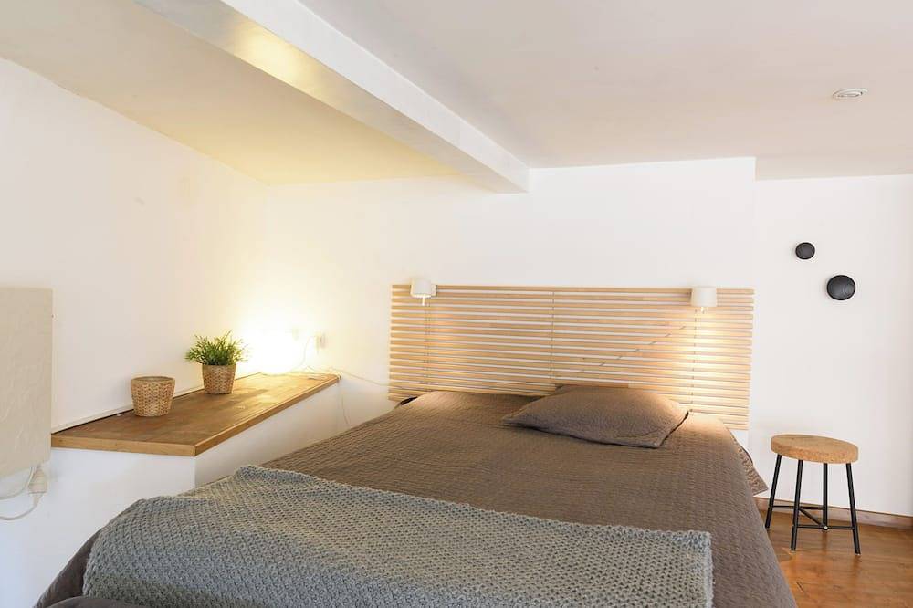 Ganze Wohnung, Rue du Centre | Bright duplex near Montreux train station in Chernex, Montreux